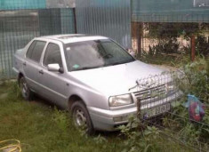 Volkswagen Vento foto