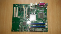 Placa de baza Intel Desktop Board D915GEU foto