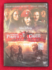 PIRATII DIN CARAIBE 3 - LA CAPATUL LUMII (film DVD original, CA NOU!!!) foto