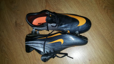 Ghete de fotbal Nike Mercurial Vapor cu crampoane de fier foto