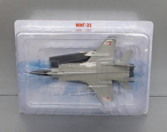 Avion Mikoyan MiG-31, 1/144 foto