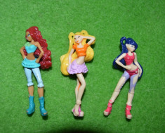 Lot 3 figurine, surprize ou Kinder, Winx, fara aripi, 6 cm, decor foto