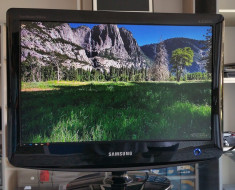 Monitor LCD cu functie TV Samsung SyncMaster 932MW Negru 19 inch foto