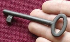 cheie veche pentru usa ! foto