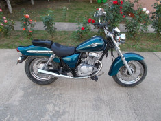 Motocicleta Suzuki GZ Marauder 125 foto