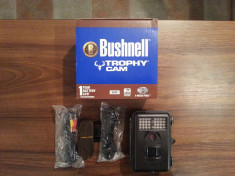 Bushnell 8MP Trophy Cam Standard Edition - 720 lei foto