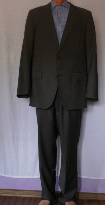 Costum barbati JOOP maro marimea 52 din lana 100% foto mare Costum barbati JOOP maro marimea 52 din lana 100% foto mare