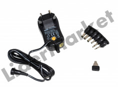 Adaptor universal WELL 3 - 12V 1000 mA in comutatie foto