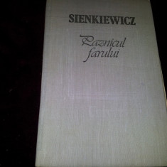 SIENKIEWICZ - PAZNICUL FARULUI ( NUVELE POVESTIRI SI SCHITE )