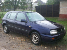 Dezmembrez Volkswagen Golf 3 1. 6 benzina an 1996 in stare foarte buna foto