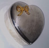 Cutie pentru pastrare bijuterii din metal argintat in forma de inimioara