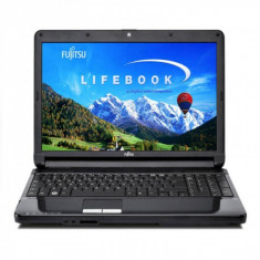 Fujitsu Siemens LifeBook AH530, Intel Celeron P4500, 1.86Ghz, 4Gb DDR3, 320Gb HDD, DVD-RW, 15.6 inch LED Backlight, Tastatura numerica foto