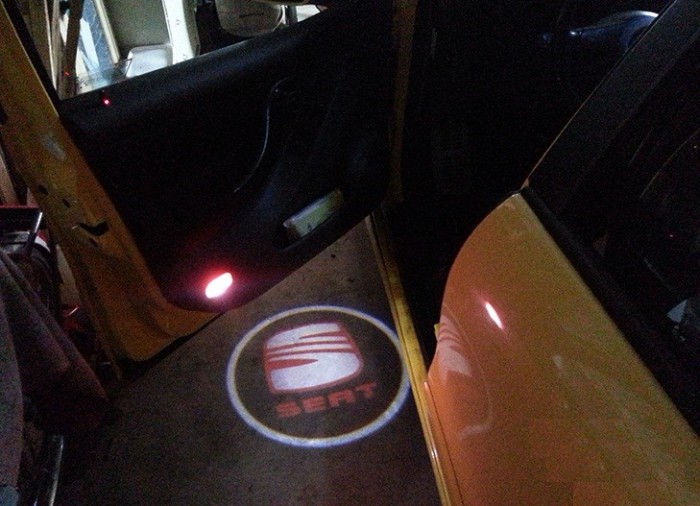 NOU ! Holograme WIRELESS Seat fara gaura in usa ! Ibiza Leon Toledo etc.