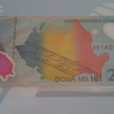 Bancnota 2000 lei aniversara eclipsa 1999