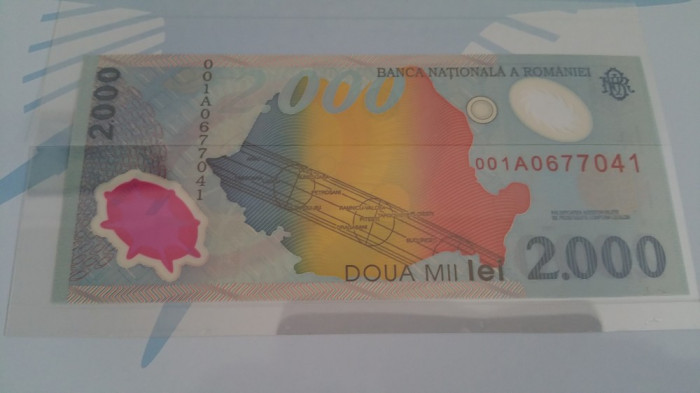 Bancnota 2000 lei aniversara eclipsa 1999