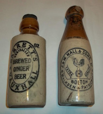 doua sticle pt bere din ceramica Barrett&amp;#039;s Auxhall si Bolton sfarsitul sec XIX foto