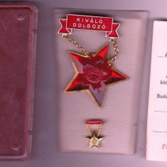 Insigna Ungaria Pentru merite in munca ( Kivalo Dolgozo) 1981 + Brevet si cutie