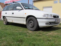 Opel Astra foto