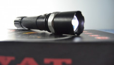 Lanterna LED Swat foto