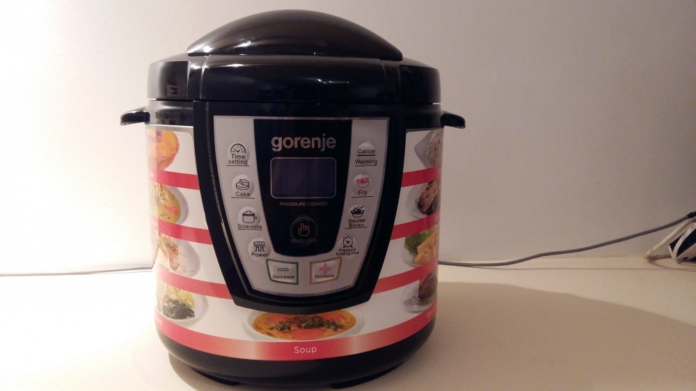 Vand Multicooker Gorenje MCB6BA, 1000 W, 6 l, 9 Programe arhiva Okazii.ro