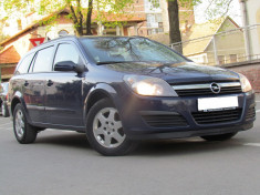 Opel Astra foto