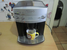 Aparat de cafea Expresor automat DeLonghi Venezia model EAM3100 la 15 Bar foto