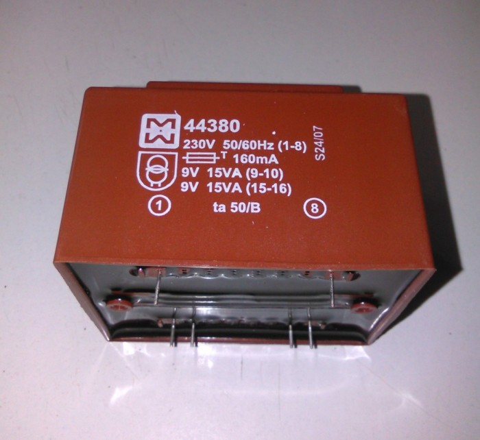 Transformator retea 230V 2x9V ( 18V ) 2x1,66A 30VA (30W) Transformator retea 230V 2x9V ( 18V ) 2x1,66A 30VA (30W)