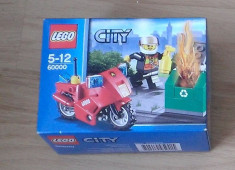 Lego City 60000 original - Motocicleta de pompieri - nou, sigilat in cutie foto