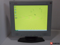 Monitor LCD 17 inch Compaq CM870, ecran zgariat, carcasa zgariata, fara alimentator si fara cablu VGA DISP_034 foto