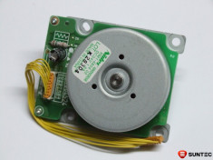 Main Drive Motor HP Color LaserJet CP1215 RM1-4804 foto