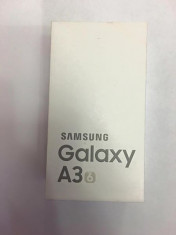 Vand Samsung Galaxy A3 2016 Gold 16 gb . NOU foto