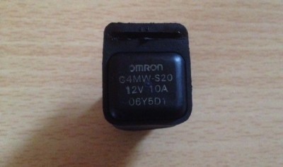 Releu OMRON (Lumini) G4MW-S20 Suzuki GSX-R GSX-F GS 1980 1990 foto