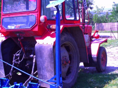 Tractor U650 ieftin foto