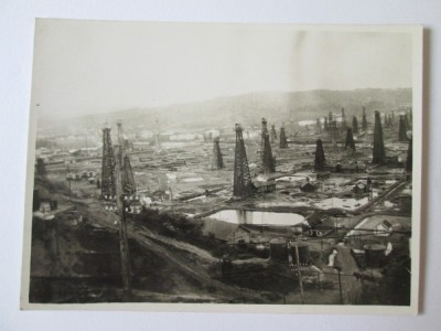 FOTO CAMP SONDE PETROLIERE ANII 20 foto