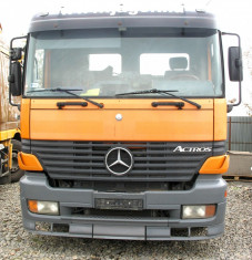 Mercedes Benz Actros 1831 foto