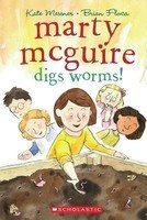 Marty McGuire Digs Worms! foto