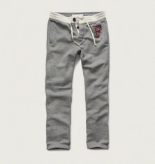 ABERCROMBIE &amp;amp; FITCH PANTALON TRENING foto