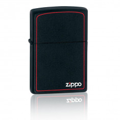 Bricheta Zippo 218ZB Black Classic foto