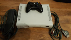 XBOX360 modat consola modata XBOX 360 joc Assasin Creed Mortal Kombat James Bond foto