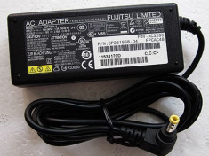 Incarcator Original Fujitsu Siemens Amilo M1437G/M3438/M3438G/Pa1538/Pa1539 foto