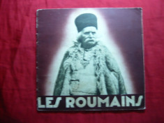 Brosura Turistica Folclor - Les Roumains -lb.franceza ,anii &amp;#039;30-Ilustratii foto