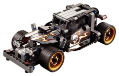 LEGO Technic Masina De Curse De Evadare - 42046 foto