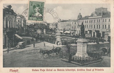 PLOIESTI PIATA UNIREI CU STATUIA LIBERTATII GADINA NOUA SI PRIMARIA TCV 1930 foto