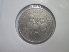Guernsey _ 10 pence _ 1992 foto
