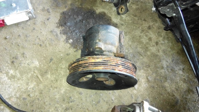 pompa servo opel tigra 1999 1.6i pompa servo opel tigra 1999 1.6i