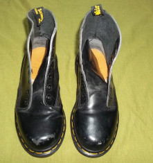 ghete Dr. Martens marime copii 13/ 32 foto