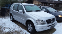 Mercedes-Benz ML270 foto