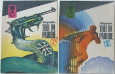 Volum - Carti - Col. DELFIN ( 87 ) - TREI in PADURE - 2 vol. - V. Bogomolov foto