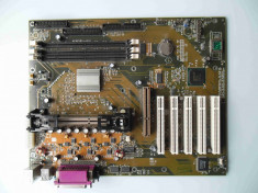 Placa de baza AMD 756 SDRAM AGP slot A foto