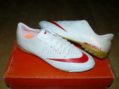 Adidasi Nike Mercurial alb/rosu Model Fotbal!! foto